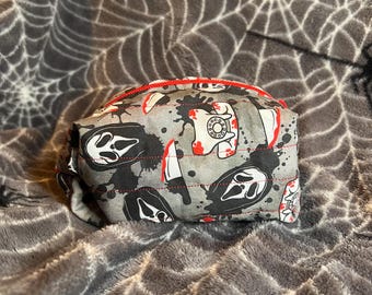 Bolsa de maquillaje gótica hecha a mano - Bolsa de cosméticos de película de terror - Neceser de viaje espeluznante - Organizador de accesorios góticos de bruja - Regalo espeluznante para ella
