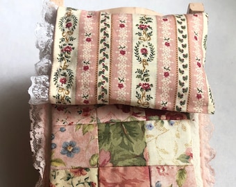 Vintage Shabby Chic Wooden Doll Bed with Bedding