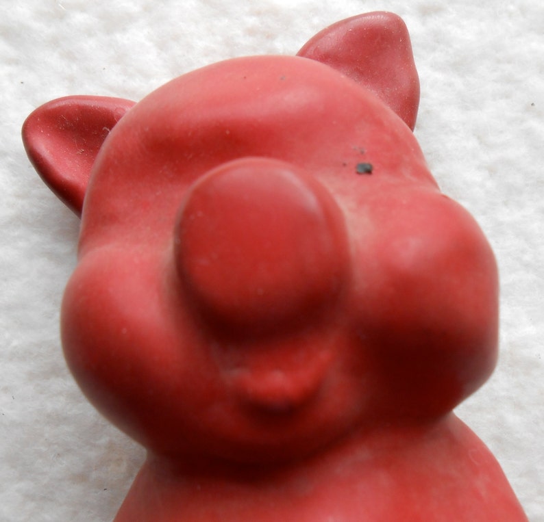 rubber squeaky pig