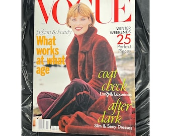 Vogue UK Jan 1993 Original British Vintage Fashion Magazine Cover