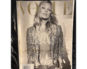 VOGUE Francia París Revista Kate Moss Diciembre 2005 Enero 2006 Moda Francesa