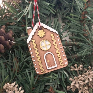 Handmade House Christmas Decoration|Seasonal Ornament, Cottage Keepsake, Holiday Housewarming Gift, Stocking Stuffer, Realtor Client Present