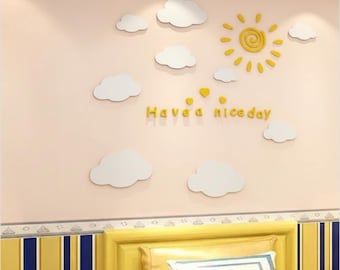 Decoração de parede infantil com nuvens e sol cortados a laser (Download digital)