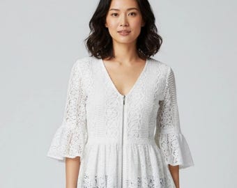 Women’s Venus Size 6 White Lace Peplum Top