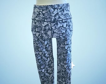 Women's Victoria's Secret VSX Sport Knockout Capri Size M