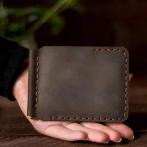 Fermasoldi in pelle color cioccolato - Portafoglio sottile personalizzato con porta carte