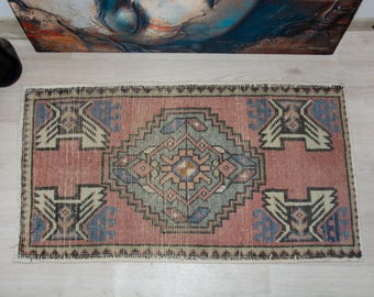 Mały, zabytkowy turecki dywanik 2x3, pastelowa wycieraczka w stylu boho, anatolijski dywanik Oushak, jedyny w swoim rodzaju, postarzany, stonowany dywanik do przedpokoju, mata łazienkowa