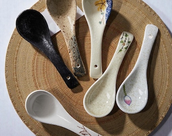 Cuillère japonaise en céramique faite main | Cuillère à riz et soupe traditionnelle en grès | Ustensiles de cuisine inspirés de Wabi Sabi