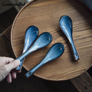 Juego de cucharas de cerámica japonesas – Cucharas Blue Harmony hechas a mano – Elegantes cucharas para café y té – Utensilios de cocina minimalistas