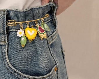 Gold Safety Pin Summer Charm Brooch Accessory Fashion Statement Jewelry Piece Watermelon Daisy Design Enamel Flower Jacket Gold Plated