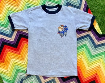 Vintage 90s Unisex Gray Black Gang Tazmanian Devil Bugs Bunny Sylvester Cat Ringer Crewneck Heat Transfer Cotton Short Sleeve T-Shirt XS S