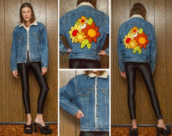 Vintage 70s Levis Levi's Sherpa Lined Flower Sunflower Autumn Fall Floral Flowers Back Patch Distressed Blue Denim Jean Jacket Coat M L 42 R