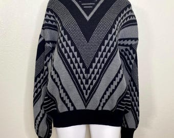 Vintage 90s 80s Unbranded Black Gray Triangle Chevron Stripe Pyramid Crew Neck Geometric Long Sleeve Pullover Jumper Sweater Adult M L