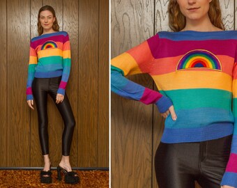 Vintage 70s 80s Shiny Rainbow Striped Gold Metallic Embroidered Patch Boatneck Lightweight Soft Thin Long Sleeve Sweater Jumper Blouse Top M