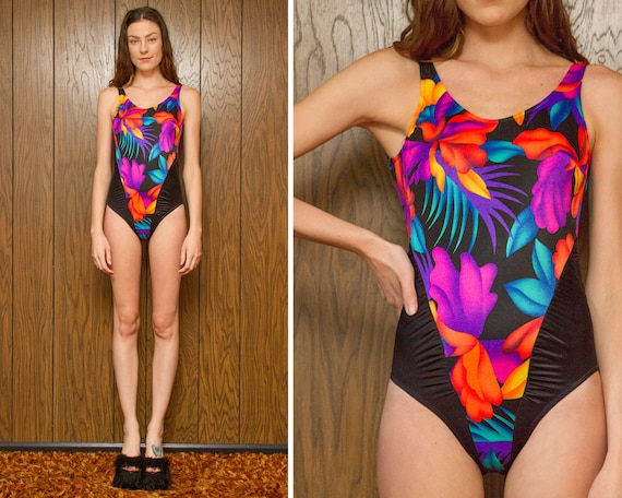 ワンピース 1629370-RA/FLOWERS BLOOM - TROPICAL WOMEN'S H - BACKS Vintage 90s Black Rainbow Tropical Hibiscus Flower Floral