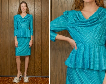Vintage 80s Aqua Blue Diagonal Striped Thin Sheer Shiny Peplum Blouson Knee Length A Line Ruffle Half Long Sleeve Cowl Neck Pencil Dress S M