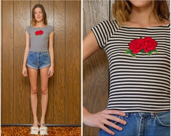 Vintage 90s Ribbed Red Rose Flower Appliqué Black Horizontal Stripe Striped White Gold Puffy Paint Graphic Cap Short Sleeve Blouse Top S M