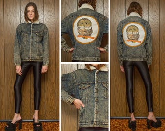 Vintage 70s Levi's Sherpa Lined Owl Moon Bird Embroidered Needlepoint Autumn Acid Wash Back Patch Distressed Blue Denim Jean Jacket Coat S M