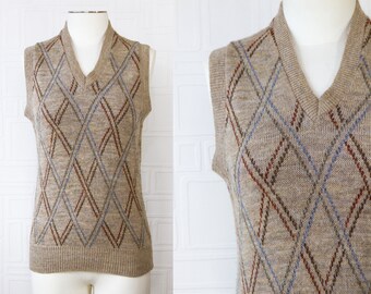 Vintage 70s ILGWU Unbranded Orlon Acrylic Tan Gray Taupe Beige Green Burgundy Blue Argyle Sleeveless V-Neck Sweater Vest Fits M L XL
