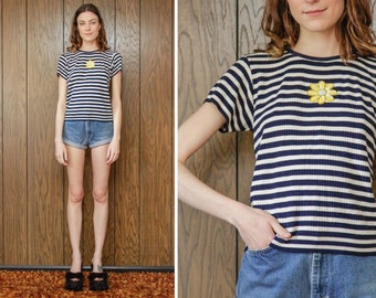 Vintage 90s Navy Blue White Yellow Sequined Sequin Flower Daisy Patch Appliqué Striped Stripe Short Sleeve Crew Neck Top Ribbed Blouse S M L