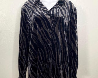 Vintage 90s Sag Harbor Black Gray Tiger Animal Print Striped Poly Velvet Thick Shiny Soft Button Collared Long Sleeve Blouse Shirt Top L XL