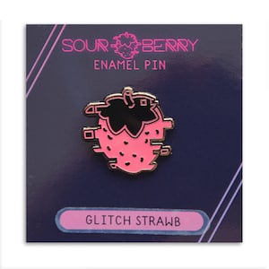 Broche en émail Glitch Strawb | Épinglette fraise | Accessoires occultes fantasmagoriques brillent dans le noir