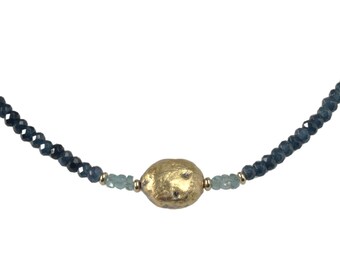 Collier en onyx bleu, apatite et or, doré sur pierre de lave, collier de perles facettées en onyx scintillant et apatite transparente, 17", pour elle