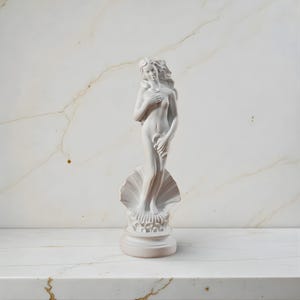 Estatua de la diosa Venus, escultura de Afrodita para estanterías, decoración del hogar de mitología clásica.