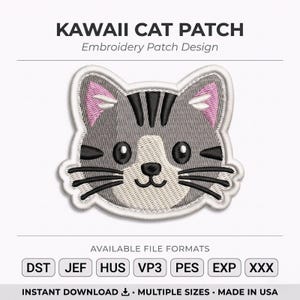 Peut inclure: Écusson brodé avec un motif de chat kawaii. Le chat a une fourrure grise avec des rayures noires, des oreilles roses et des moustaches noires. Le texte "KAWAII CAT PATCH" et "Embroidery Patch Design" est affiché au-dessus du chat. Formats de fichiers disponibles ci-dessous.