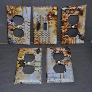 Bee's and Flowers set of 5 outlet and switch covers