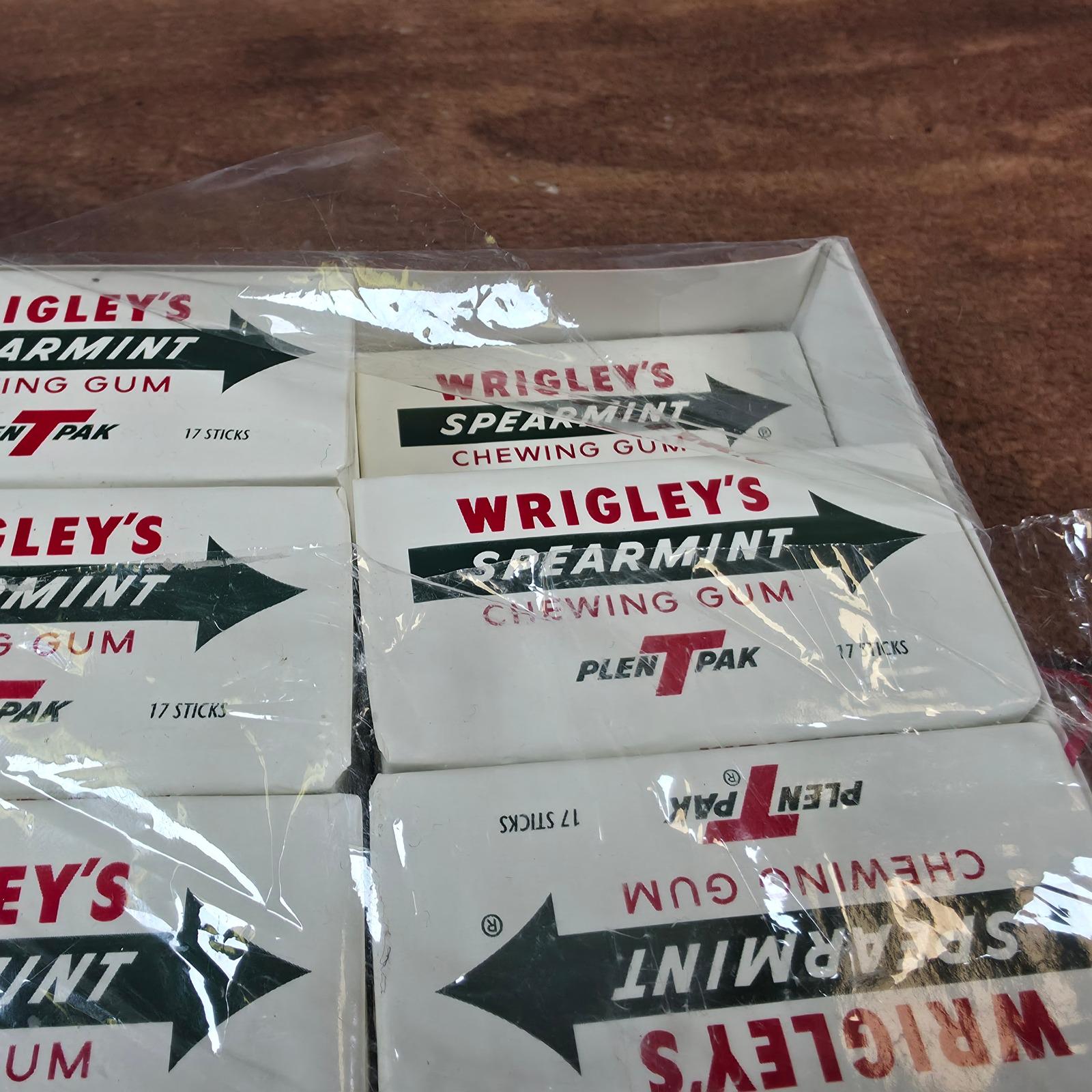 Wrigley's Spearmint Chewing Gum 11 Pack Box 187 Sticks White New