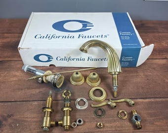 California Faucets Solana Faucet Set Gold Fair Ribbed Horn Handles CF-5002-PVD