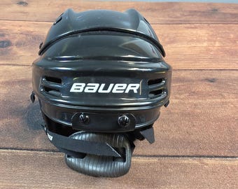 Bauer Hockey Helmet Mens Medium Black Danny Briere Signed Autographed BHH1500M