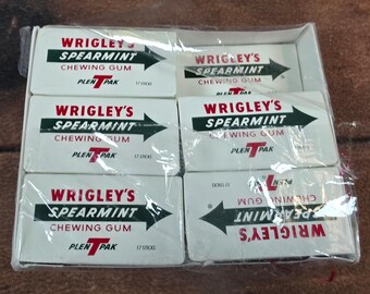 Wrigley's Spearmint Chewing Gum 11 Pack Box 187 Sticks White New