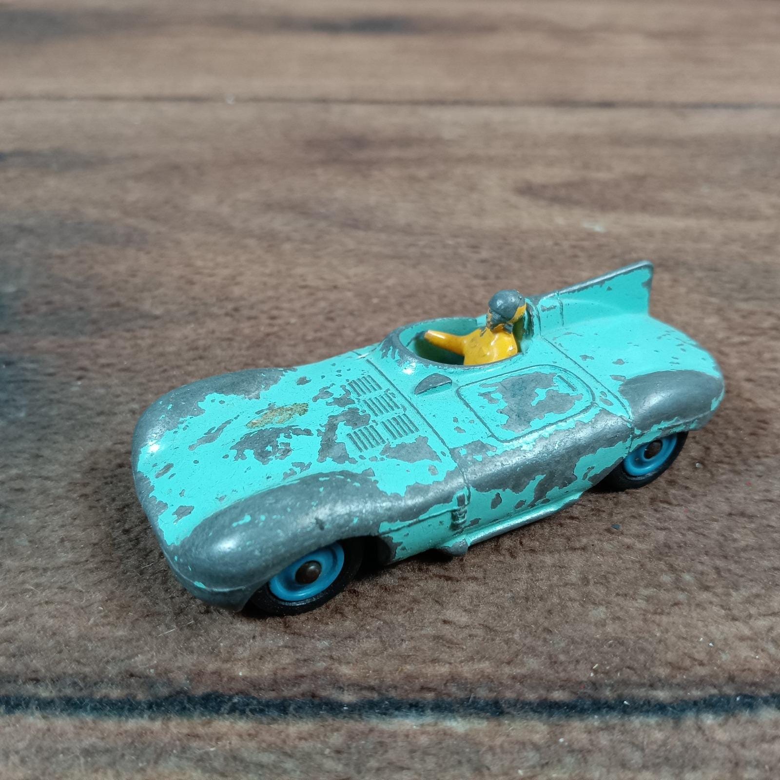 ミニカー DINKY TOYS 238 JAGUAR TYPE D RACING CAR Vintage Dinky Toys 238 Jaguar Type D Race Car Made in England