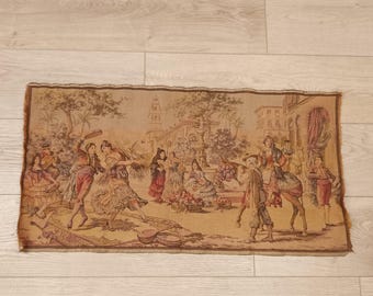 Tapiz belga vintage para colgar en la pared que representa una celebración de baile en la plaza del pueblo.