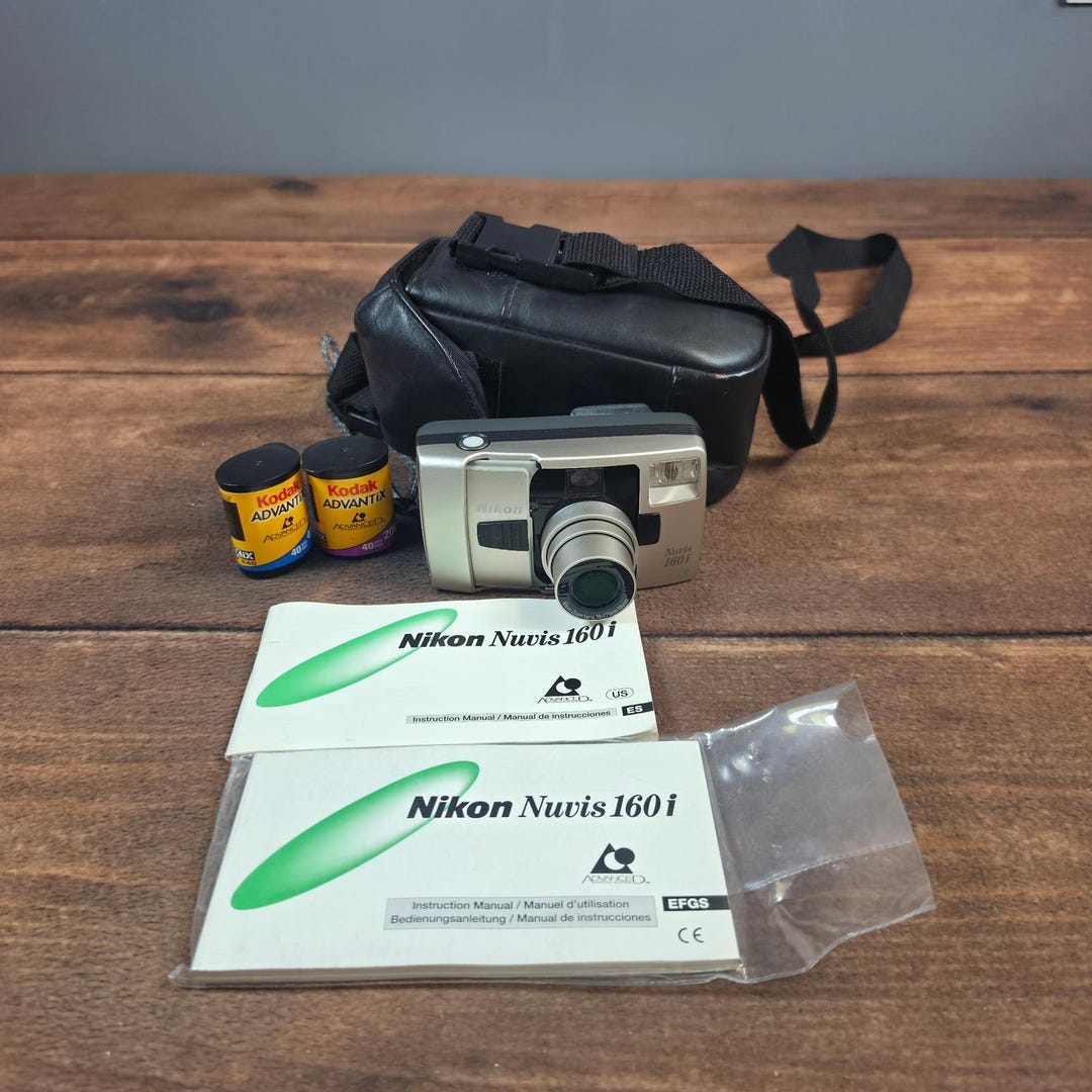 Nikon Nuvis 160i APS Film Camera Silver Good 30-125mm Zoom Macro