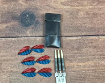Juego de dardos Unicorn, Inglaterra, talla única, color gris, barriles de tungsteno de buena calidad, plumas Vortex y estuche.