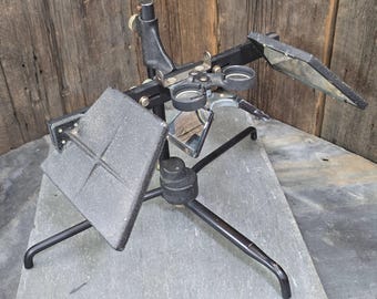 Dispositivo de visualización de fotografías aéreas con estereoscopio reflector Ryker modelo M-11 antiguo