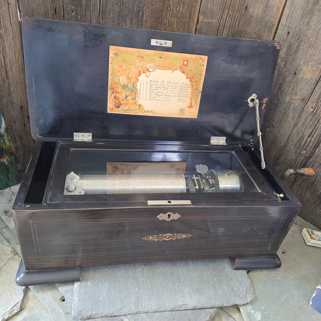 Mermod Freres Antique Late Victorian Mermod Freres 8 Tune 62 Note 9 Inch Cylinder ...