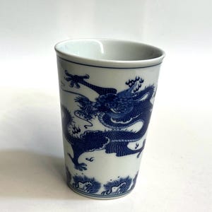 Retro Blue and White Dragon Cola Mug — Hand-Painted Ceramic Qinghua Dragon Cup