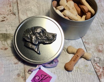 Boîte à friandises pour chien de Weimaraner ou cadeau pour chien avec tête en étain faite à la main. Prêt à manger avec des biscuits pour chien. Cliquez pour plus d'informations ci-dessous