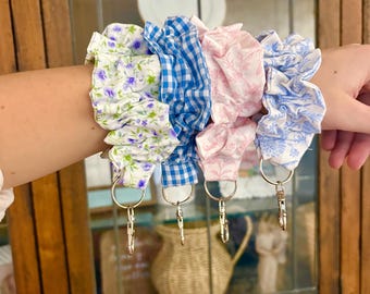 Sleutelhanger-polsbandje van gegolfde stof | Girly-sleutelhanger