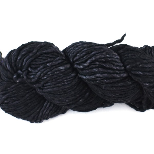 Malabrigo Noventa in color Black Forest, Merino Wool Super Bulky Yarn, machine washable, machine washable, black, #179