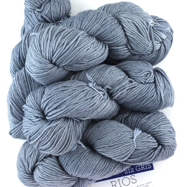 Malabrigo Rios in color Gris, Merino Wool Worsted Weight Superwash Knitting Yarn, cool light gray, #212