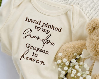 Broderie à la main de marque My grandpa In Heaven grenouillère®, body, faire-part de grossesse personnalisé grand-mère grenouillère®, baby shower