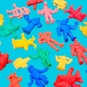 Mixed Lot of Vintage Mini Rubber Toy Figures - Kinnikuman Muscle Men/Ultraman Kaiju keshi/Godzilla - You pick