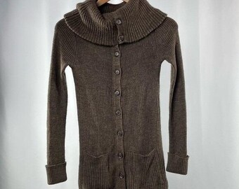 Pull boutonné en laine et alpaga à col châle Vince (marron) Très petit