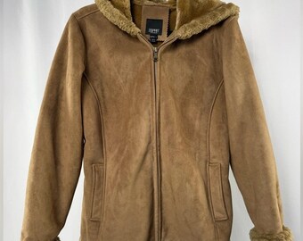 Veste à capuche Esprit en imitation daim (marron) Taille Moyenne