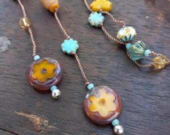 Yellow and blue lariat